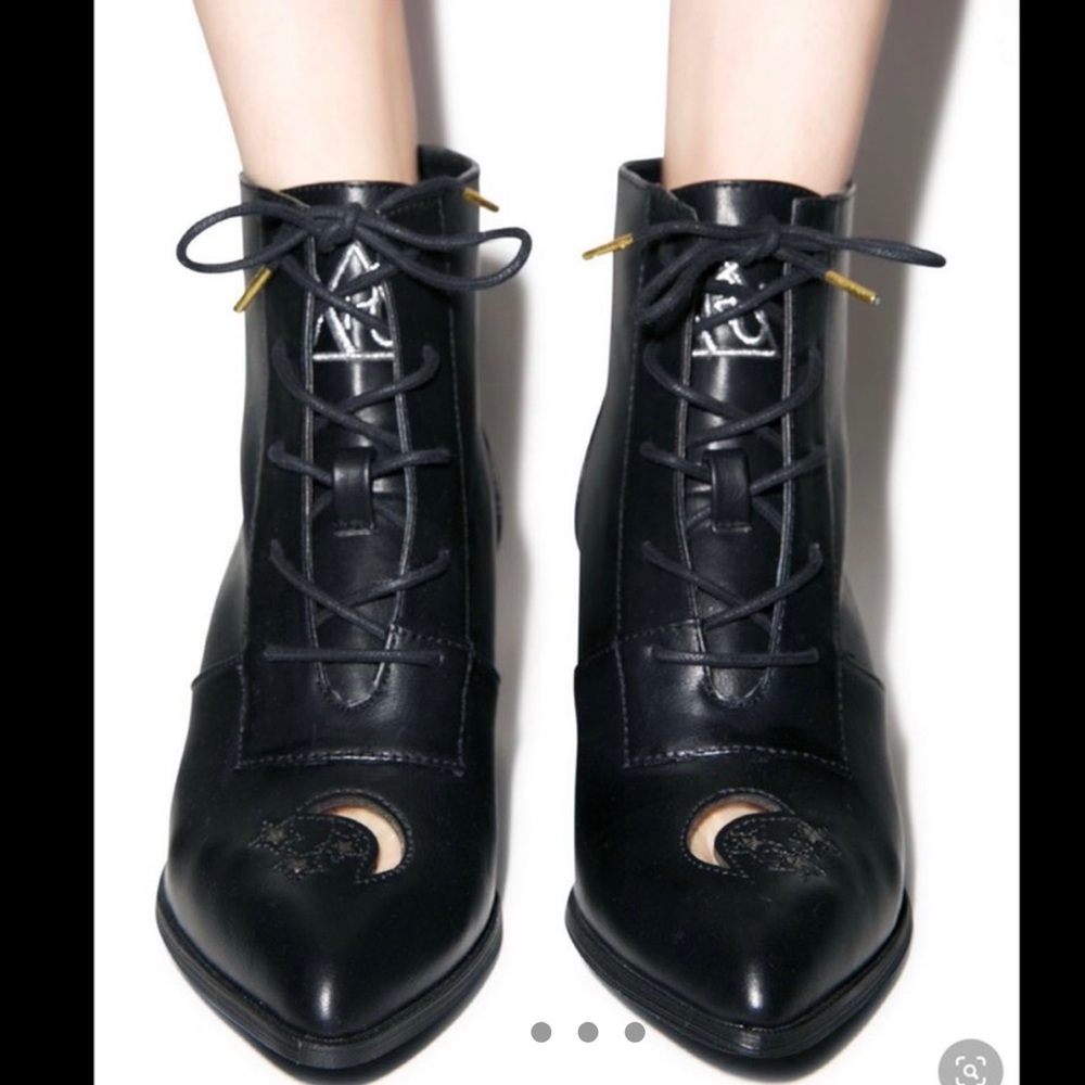YRU AURA BOOTS - Picture 1 of 5